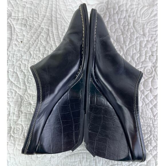 Vaneli Women's Size 7N Black Leather Preppy Summer Sandals Mules Clogs - Picture 8 of 10